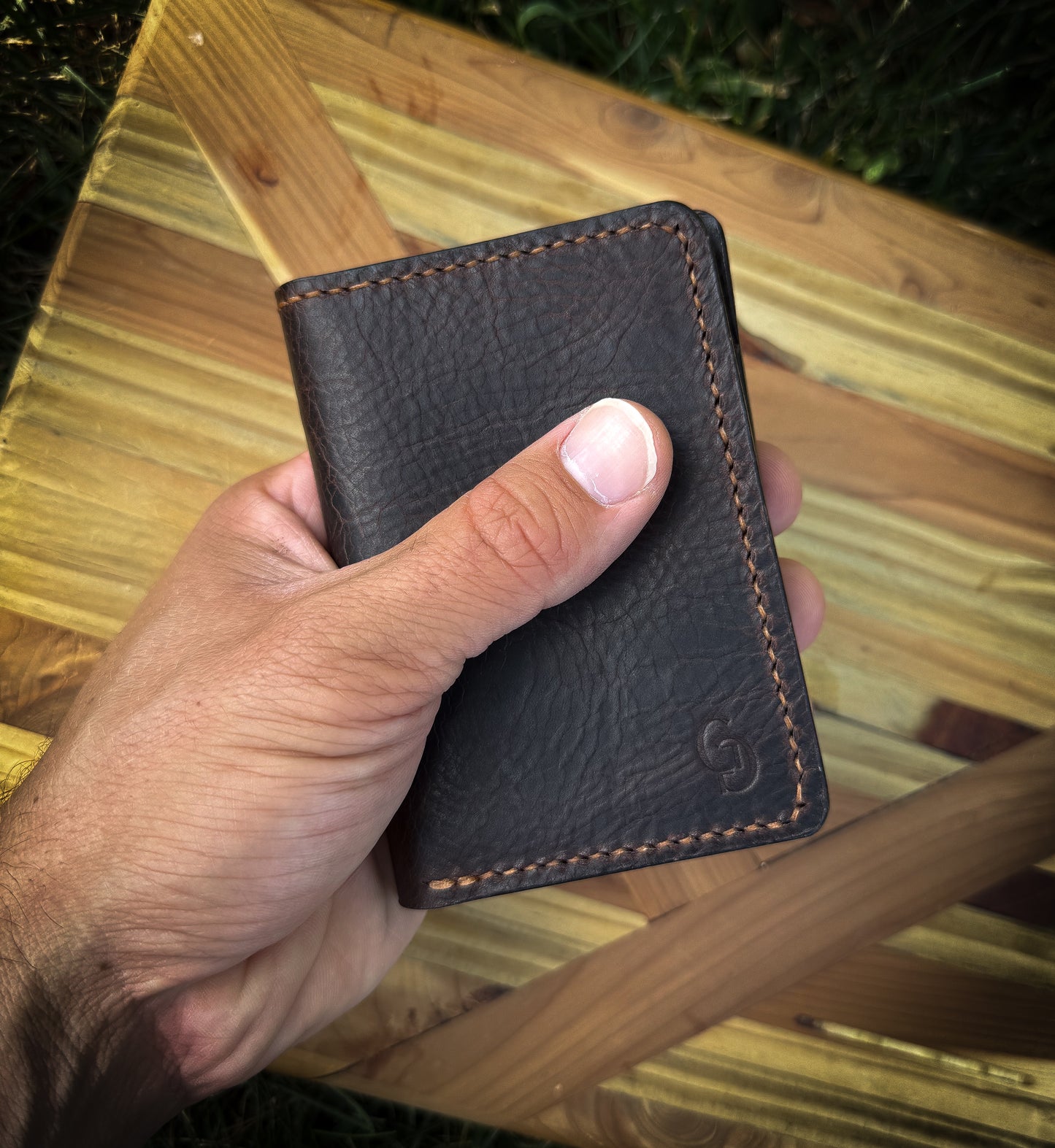 Front Pocket Leather Bifold Wallet (Dark Brown)