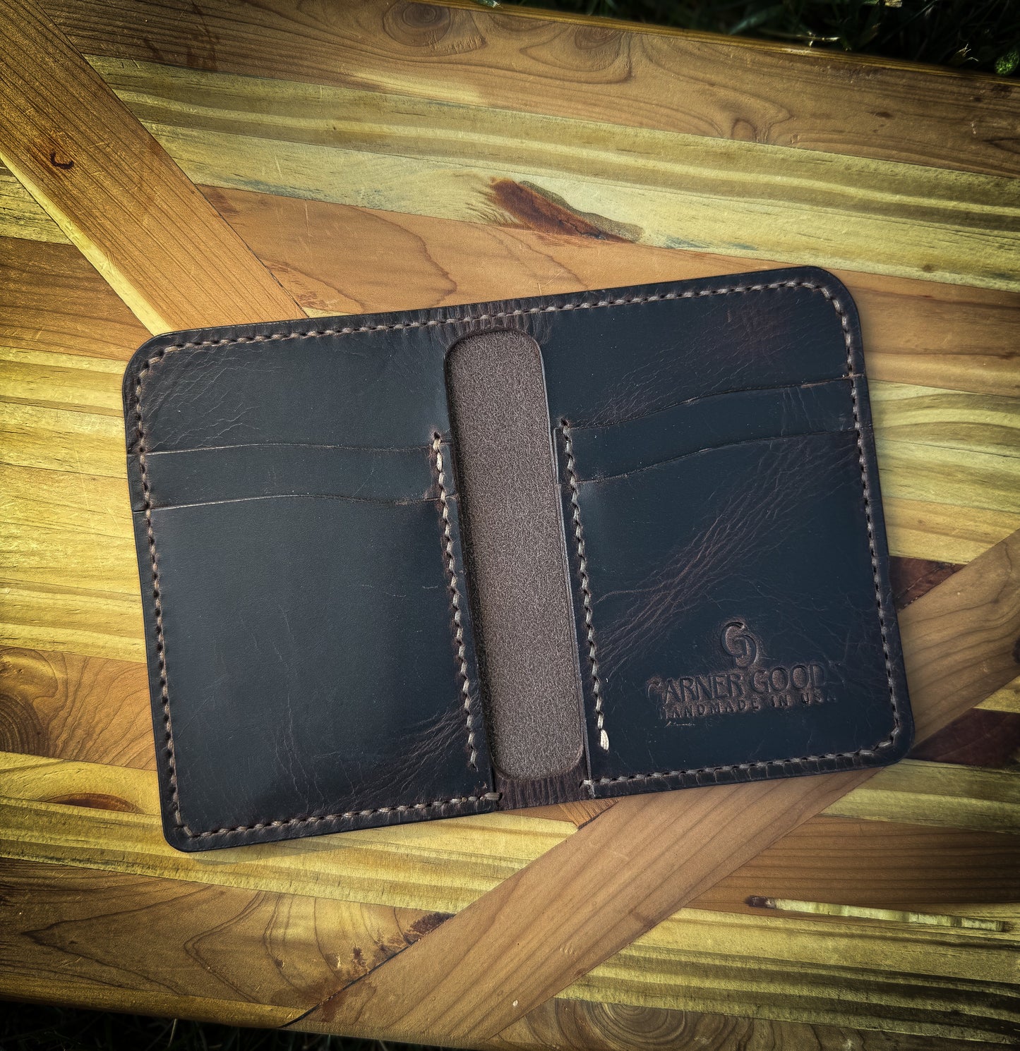 Front Pocket Leather Bifold Wallet (Chocolate)